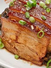 Braised pork with plum cabbage