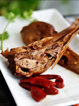 Spicy duck head